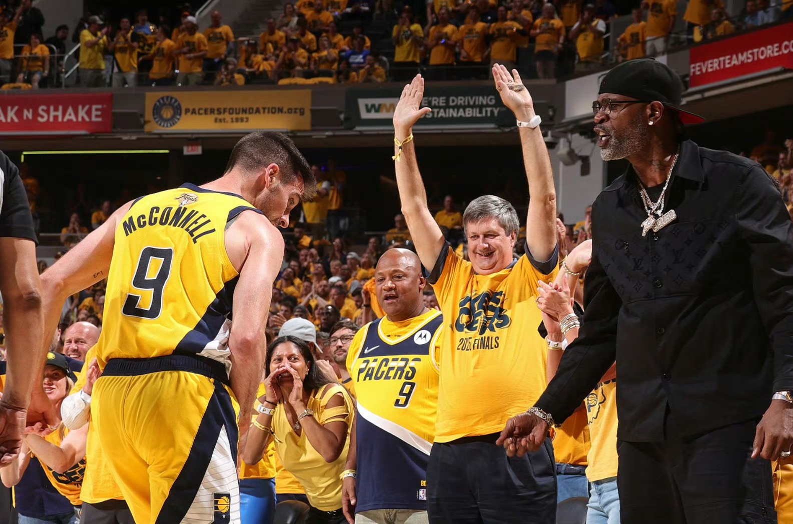 开云体育app-西亚卡姆重要时刻重返赛场,美国队带队取胜!热度持续攀升-开云体育app