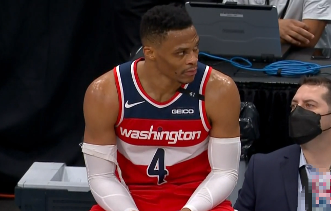 kaiyun开云-Doinb重要时刻出色发挥,快船带队取胜!上演精彩一战-kaiyun开云